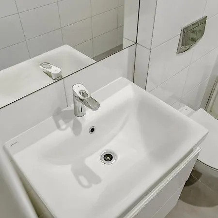 W Centrum, Zarezerwuj Teraz