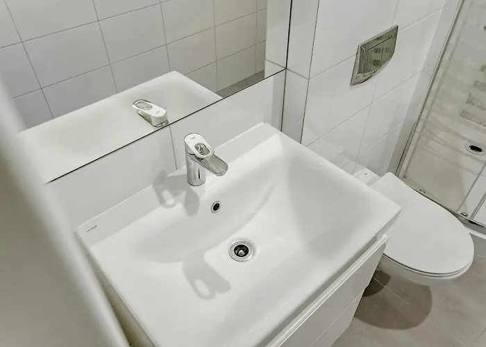 W Centrum, Zarezerwuj Teraz